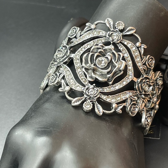 Thalia Sodi Vintage Silver Stretch Bangle - Picture 2 of 6